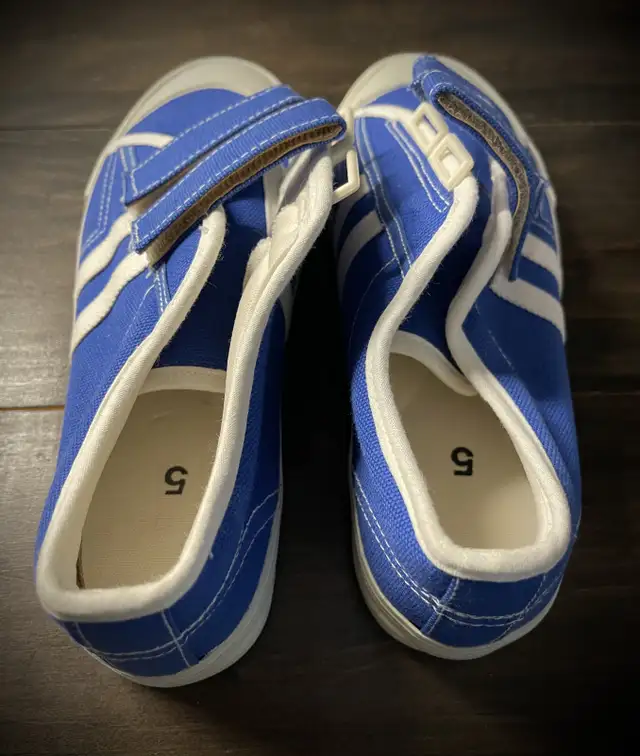 Inmate-Issued Jail Canvas 2-Stripe Velcro Shoes Men’s 5 in Men's in Kitchener / Waterloo - Image 7