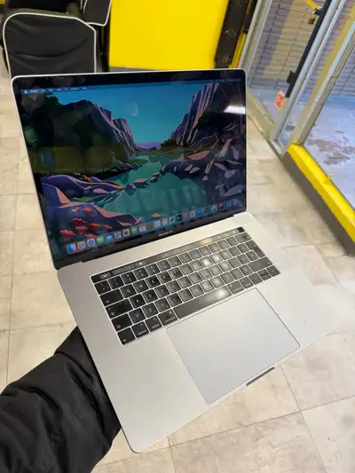 MacBook Pro 2018 15, View more