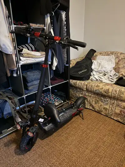 Freeboy J01  Scooter 35kmh avg top speed, 20km avg range, View more