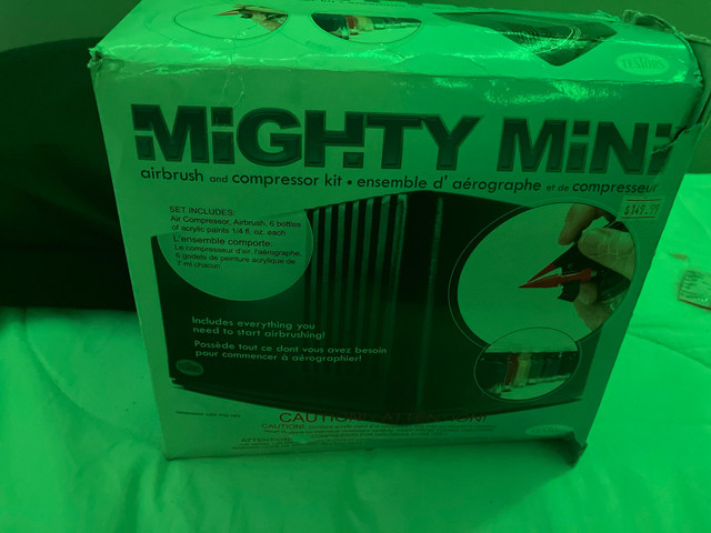 Mighty mini paint gun in Hobbies & Crafts in Smithers