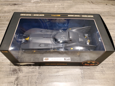 Rare BNIB R1794 Hot Wheels Elite 1989 Movie Batmobile Batman Tim Burton Michael Keaton Jack Nicholso...