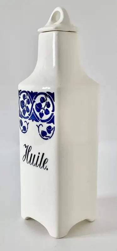Vintage Collection Magnificent porcelain bottle from France OIL63417655575171123