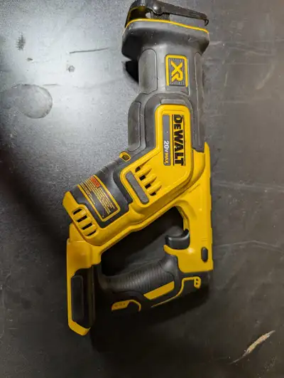 For sale is a DeWalt reciprocating saw DCS367. Asking $200 or best offer. Like new condition. No rea...