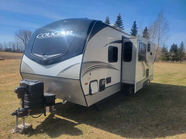 2022 Keystone Cougar 22MLS travel trailer in Travel Trailers & Campers in Strathcona County