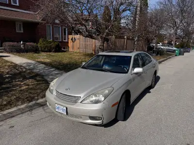 2002 Lexus ES300 180,000 KM $1200 OBO. Engine and transmission run smooth, starts perfectly. Low kms...