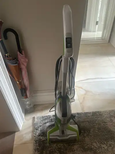 Bissell Powerlifter Powerbrush upright carpet cleaner