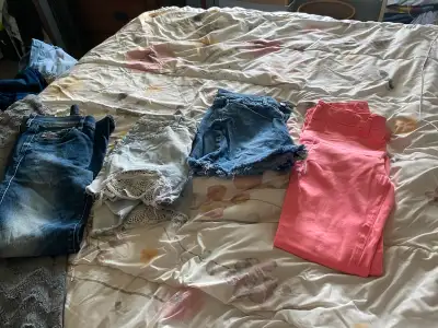 Ladies size 6 brand name jeans, View more