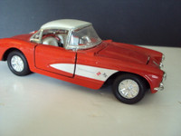 SUPERIOR DIECAST 1996 - 1957 CORVETTE SS 5709 - 1:34 SCALE