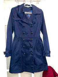 Veste bleue pour femmes / Blue women trench coat