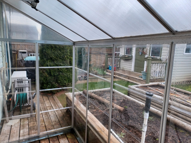 Canopia by Palram Lean-To Greenhouse 4' x 8' in Other in Comox / Courtenay / Cumberland - Image 2