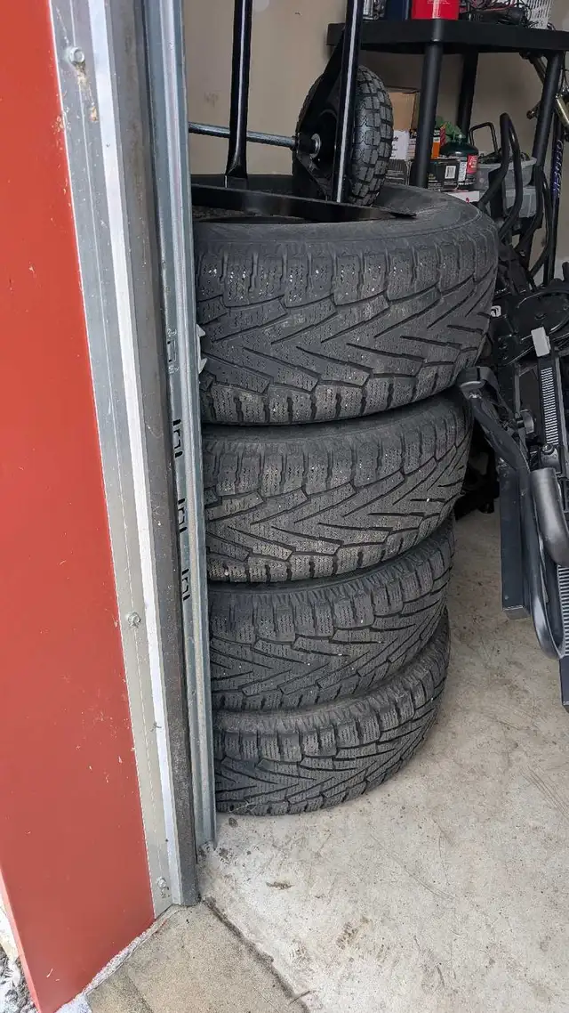 Pneus à vendre avec jantes in Tires & Rims in Granby - Image 2