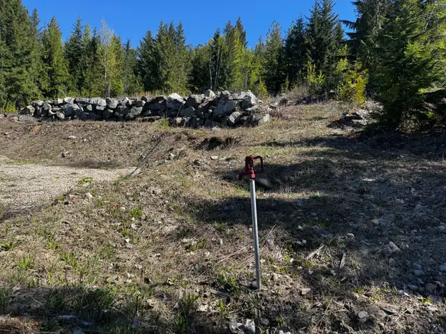 Shuswap lakeview 1.5 acre lot with infrastructure  in Land for Sale in Kamloops - Image 6