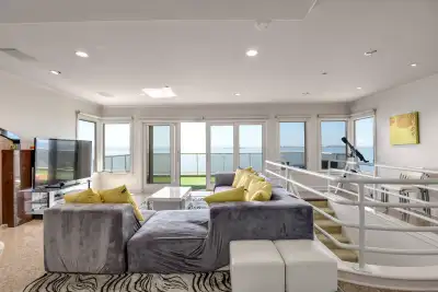 ocean view house for rent