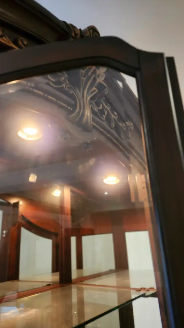 Wooden Hutch in Hutches & Display Cabinets in City of Toronto - Image 6