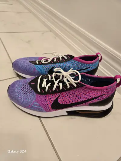 Nike brand woman sport shoes size 9, View more