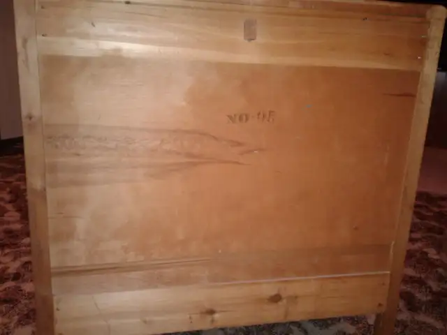 Antique wooden dresser with mirror in Dressers & Wardrobes in Ottawa - Image 4