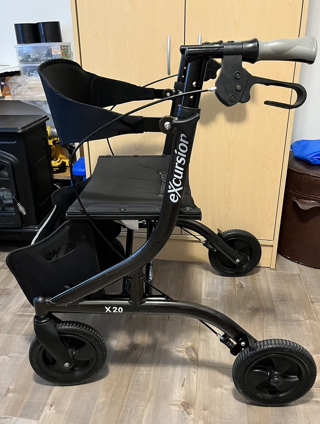 Déambulateur Airgo Excursion X20 Santé et besoins spéciaux Lévis