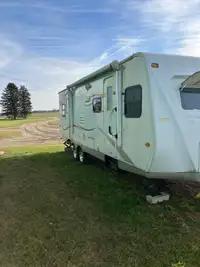 26’ Travel Trailer