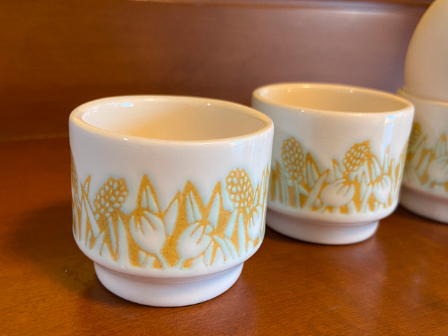 Vintage Retro Set of Four HORNSEA Pottery Egg Cups with Fleur in Arts & Collectibles in Oshawa / Durham Region - Image 3