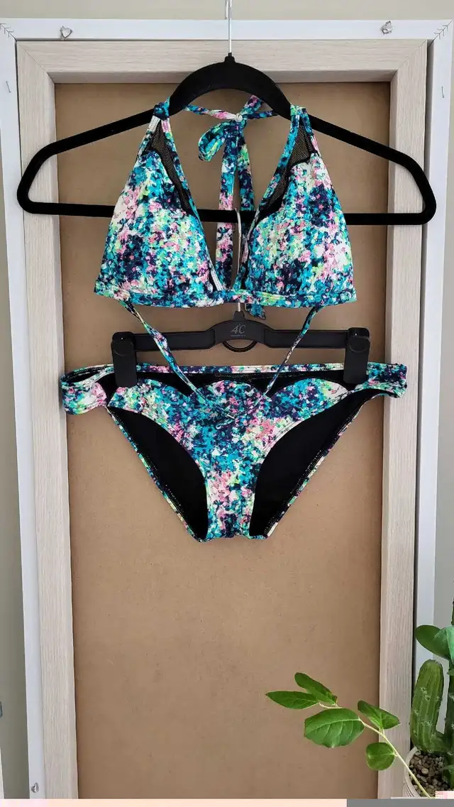 Women's Swimsuits & Rashguard in Women's - Other in Winnipeg - Image 3