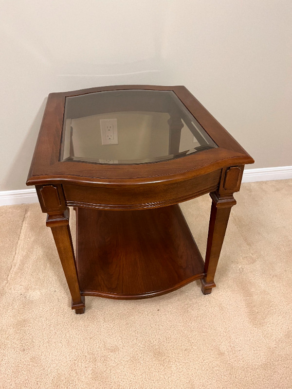 Single Side Solid Wood Side Table in Coffee Tables in Peterborough - Image 2