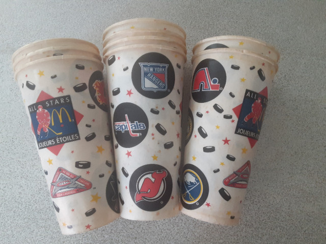 VERRES DE HOCKEY VINTAGES MCDONALD MATCH ETOILE MONTREAL 1993 dans Art et objets de collection  à Laval/Rive Nord