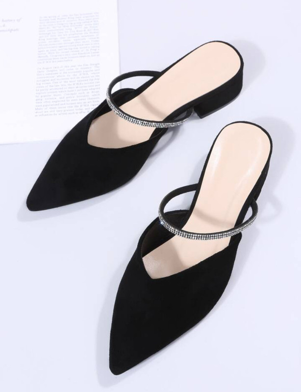 Woman black point toe shoes (size:38, US7) in Women's - Shoes in City of Toronto