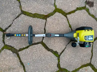 Ryobi S430, 4 temps Le moteur du taille bordure NE FONCTIONNE PAS. Selon le réparateur, une poulie e...
