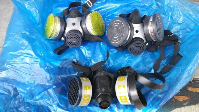 MASQUES RESPIRATOIRES AVEC CARTOUCHES in Other Business & Industrial in Longueuil / South Shore - Image 2