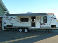 2010 Keystone Hideout 26B trailer