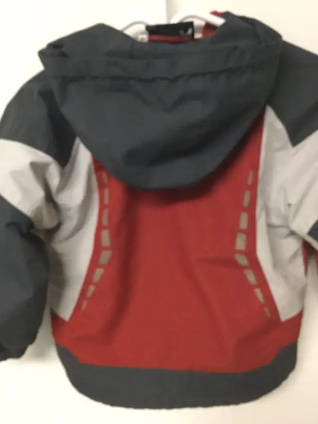 Manteau d’hiver pour garçon  in Kids & Youth in Longueuil / South Shore - Image 7