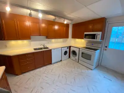 The house contains 2+1Bedrooms 2Bathrooms Loft Plus office@spare bedroom Eat-inkitchen Living Room D...