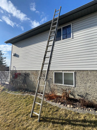 24' Aluminum Extension Ladder in Good Shape! Cheap!