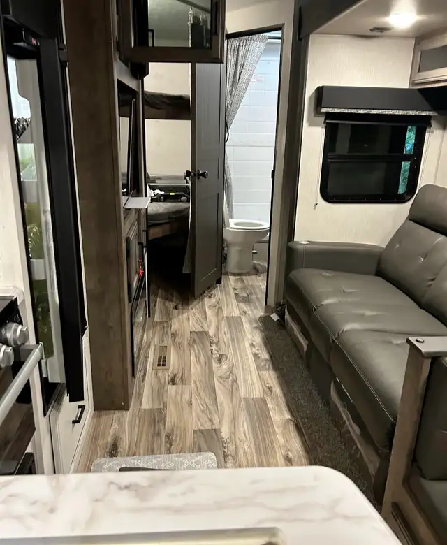 Travel Trailer Rental. Sleeps 8 in Ontario in Canada - Image 3