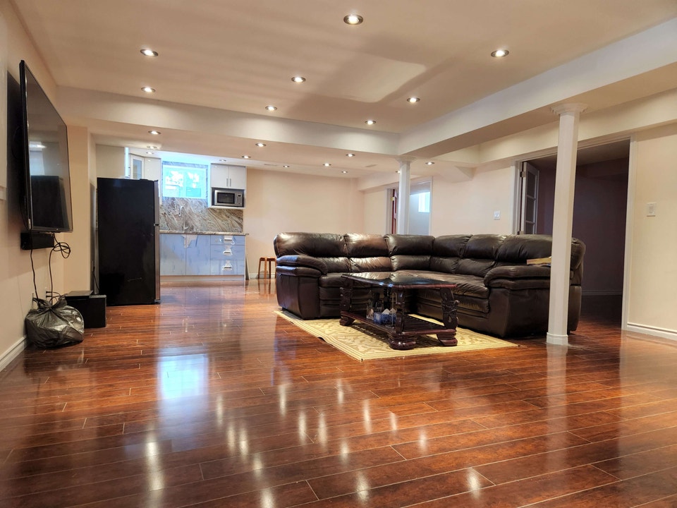 Bright 2-Bedroom Basement 3