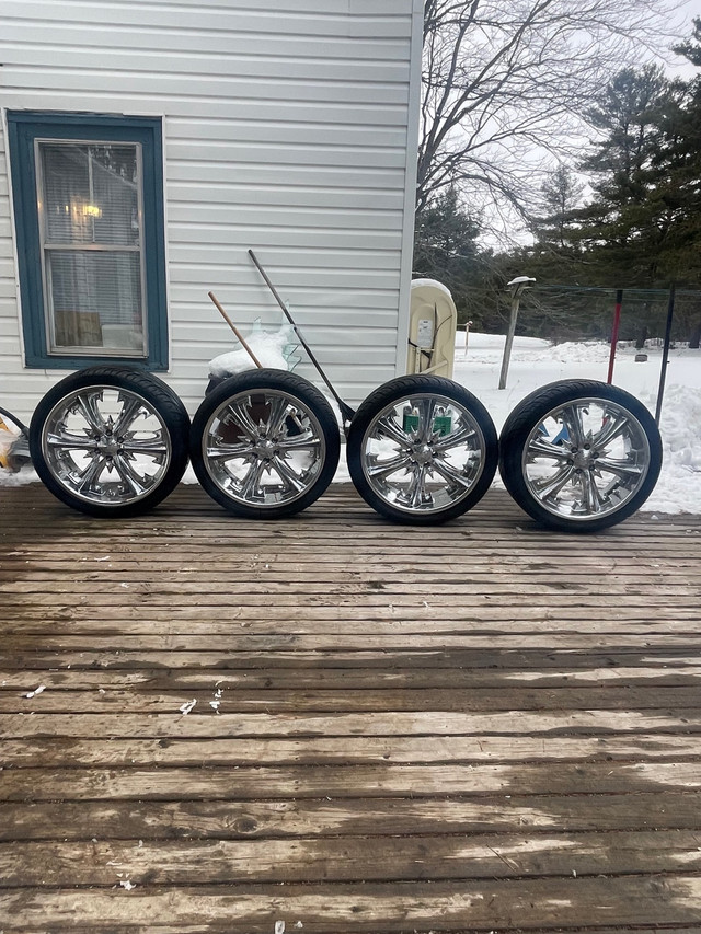 255/35/20 Chrome Wheels in Tires & Rims in Dartmouth - Image 3