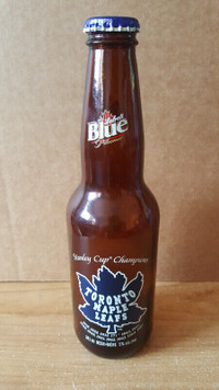 Toronto Maple Leafs/Labatt Stanley Cup Etched Bottle W/Logo Cap