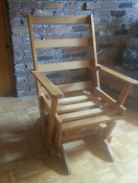 Solid Wood  rocking chair