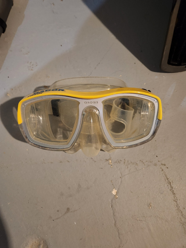 Dacor razor SCUBA goggles in Water Sports in Trenton