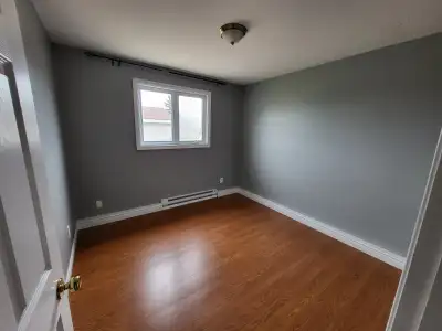 Private Room in a 2 Bedroom apartment