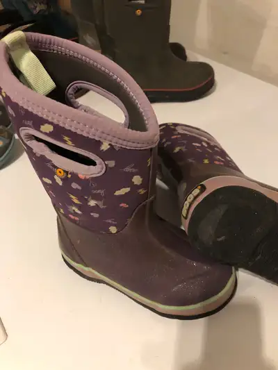 bogs kids size 11 purple, View more