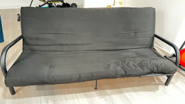 Sofa Futton mattress black in Couches & Futons in Moncton - Image 3