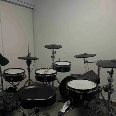 Used but in great condition. Message for more information. Comes with cymbal & drum hardware. Pedal...