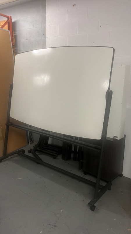 Mobile White dry Erase Boards are available dans Autres équipements commerciaux et industriels  à Ville de Montréal - Image 4