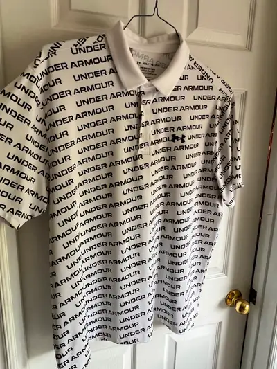 Mens Under Armour Polo Size XXL, View more
