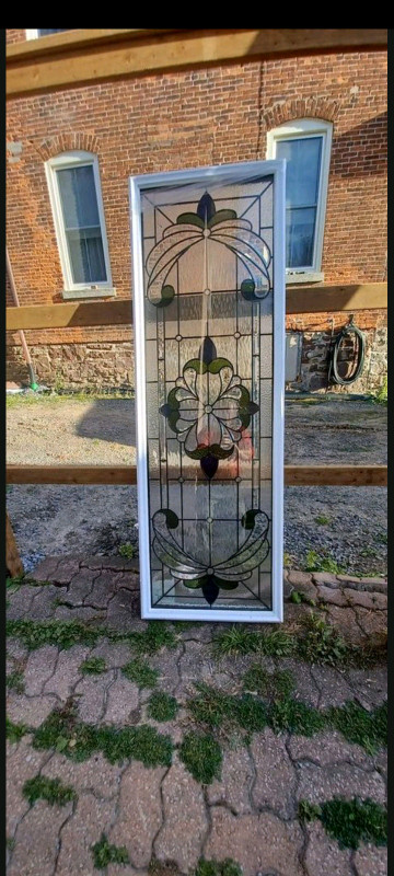 2 Stained glass windows in Windows, Doors & Trim in St. Catharines