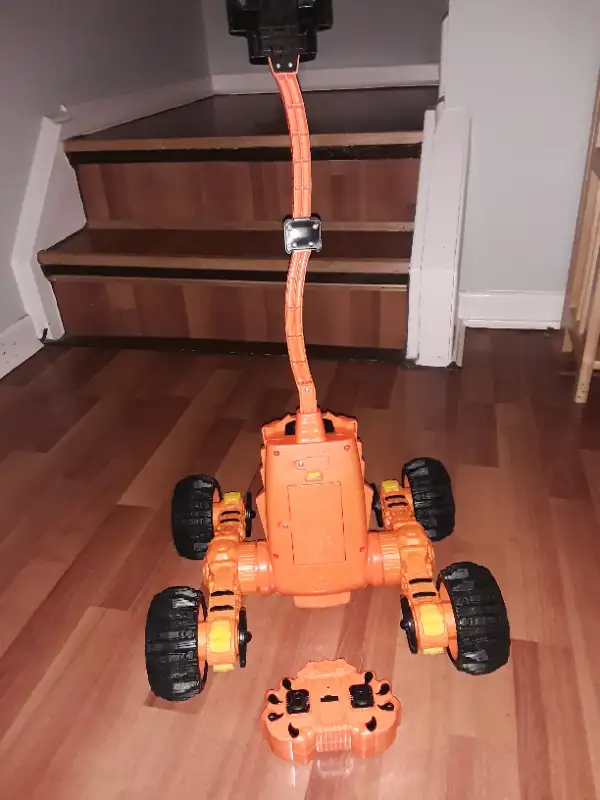 remote control "Tiger" climber in Toys & Games in Hamilton - Image 2