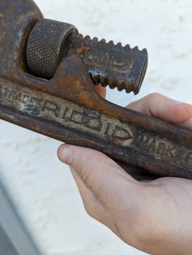 Rigid 18" pipe wrench in Hand Tools in Vernon - Image 2