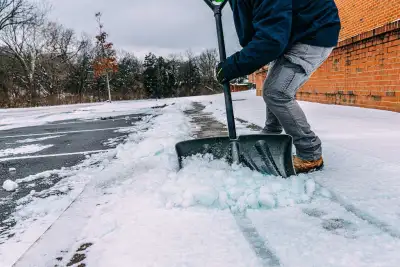❄️ SNOW REMOVAL WORKERS NEEDED – SOUTH CALGARY ❄️, View more