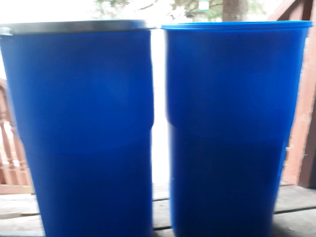 15 Gallon Hunting or Ice Fishing Barrels. in Holiday, Event & Seasonal in Kitchener / Waterloo - Image 2